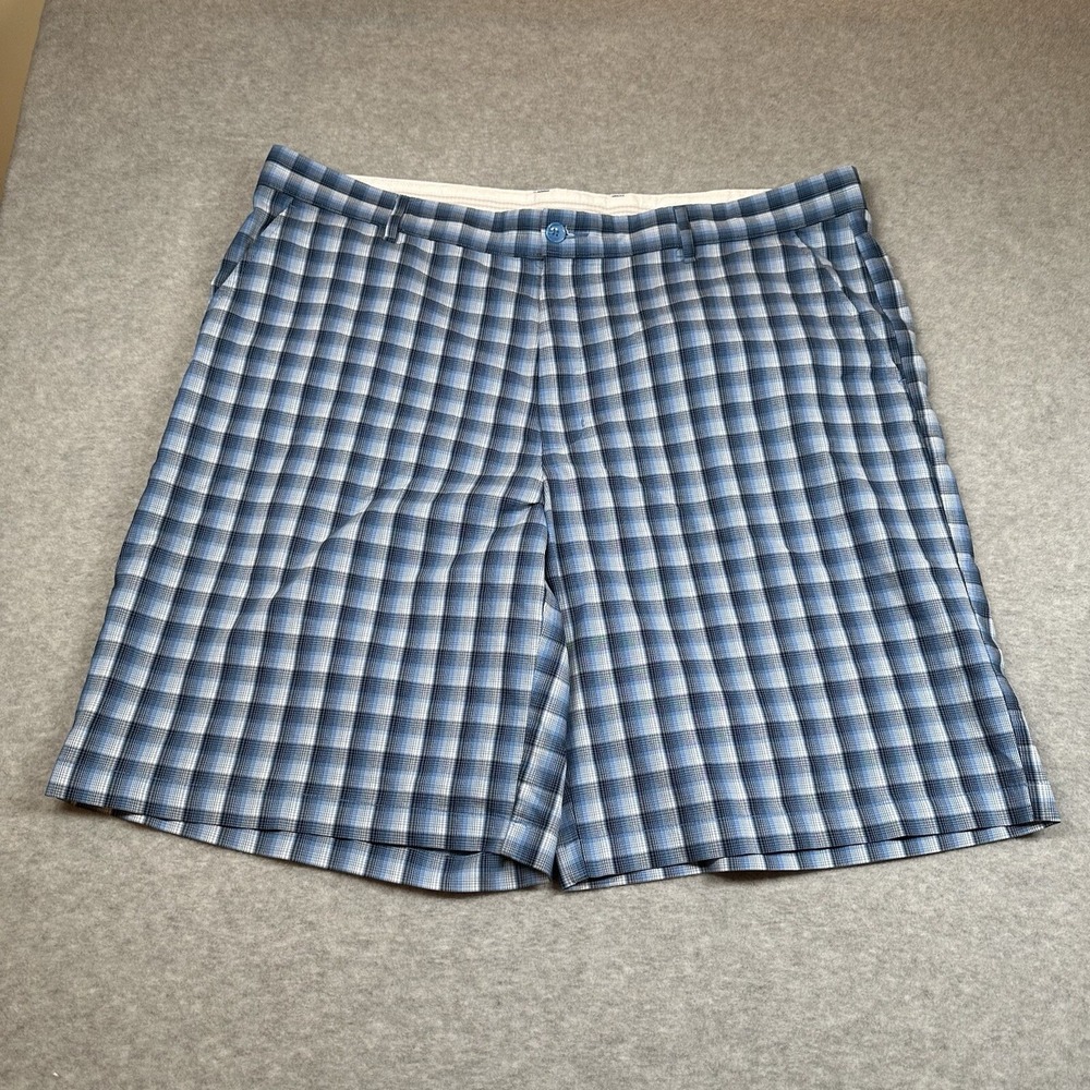 Greg Norman Golf Shorts Men's 42 Waist  Spandex Blend 11" Inseam Blue Check